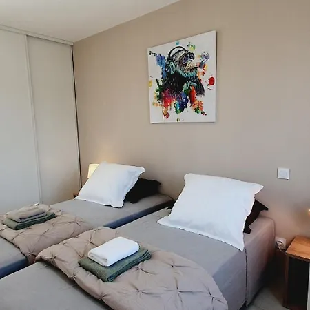 Moderne St Cyprien Village * Saint-Cyprien (Pyrenees-Orientales)