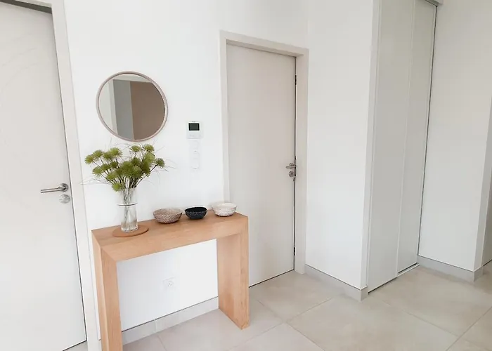 Moderne St Cyprien Village Saint-Cyprien (Pyrenees-Orientales)